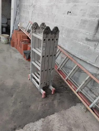 Escada Articulada Multifuncional