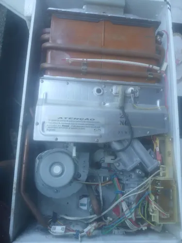 Vendo aquecedor rinnai modelo REU 304