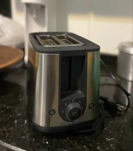 Torradeira Electrolux Prata 2 Fatias 7 Níveis de Tosta - 7 Níveis de Tostagem