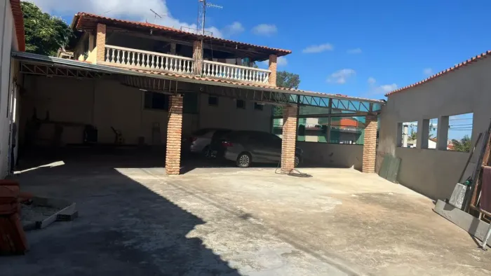 Imóvel para aluguel possui 240 metros quadrados em Jardim Pirineus - Belo Horizonte - MG