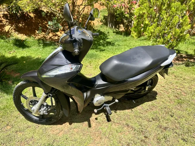 Vendo biz 125 2019 com zero detalhes! 