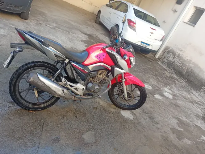 Moto Titan 160