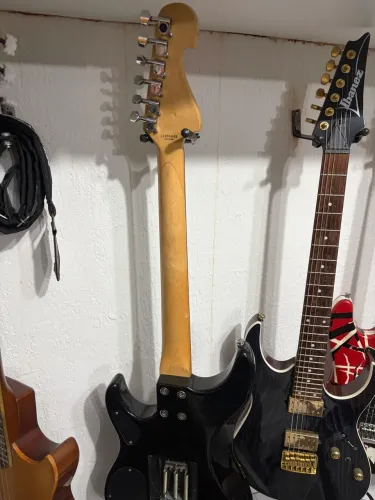 Guitarra Washburn Nuno Bettencourt N1