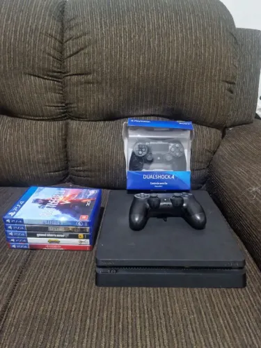 Ps4 Slim 1TB + controle novo + controle com drift + 5 jogos mídia física