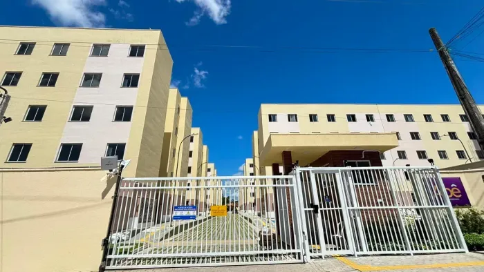 Imóvel para aluguel possui 44 metros quadrados com 2 quartos em Guajeru - Fortaleza - CE