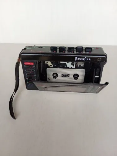 Rádio cassete brokosonic (leia a descrição)
