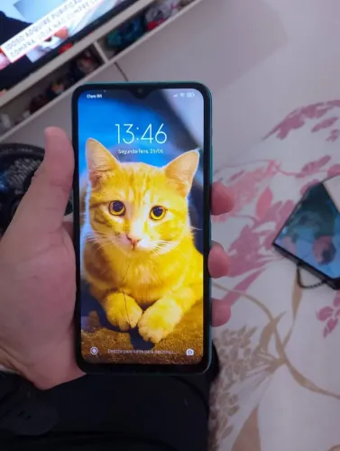 Xiaomi redmi 9t dual Chips 128gb apenas trincos na tela interfere em nada top