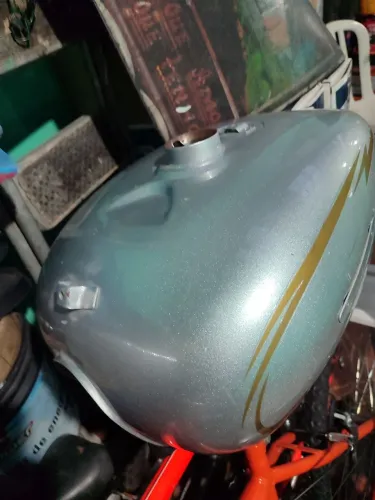 Vendo tanque para moto chopper