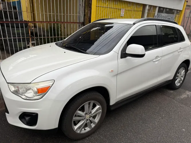 Mitsubishi ASX 2.0 16V 160cv Aut. 2013
