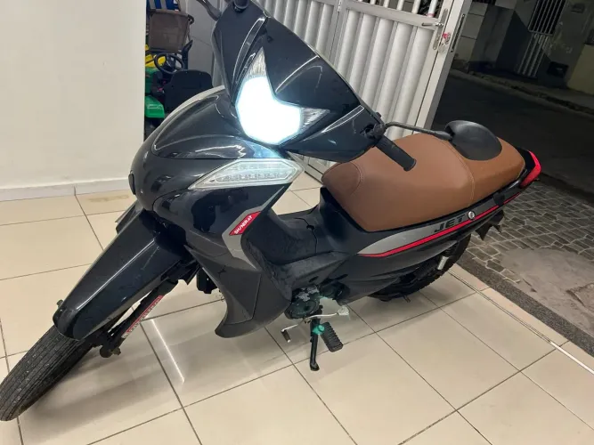 Vendo moto Shineray/50Q. Valor: 7.000,00