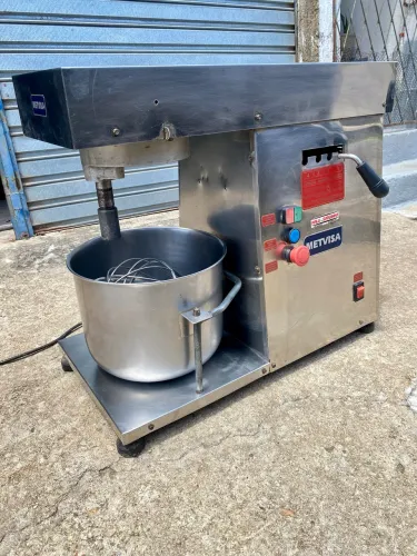 Batedeira planetária Metvisa 12litros