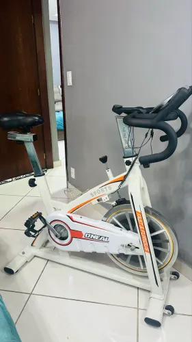 BIKE SPINNING BICICLETA 120 KG RODA 11KG