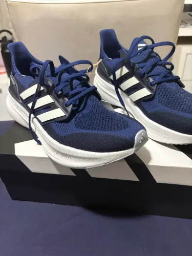 ULTRABOOST 5 TAMANHO 43 ORIGINAL NUNCA USADO