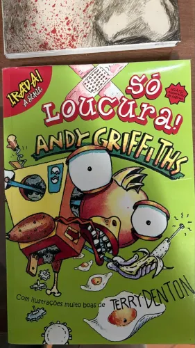 Livro ?Só loucuras? de Andy Griffiths