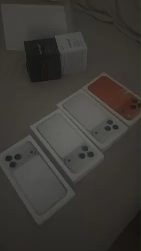 iPhone 17 pro max lacrado