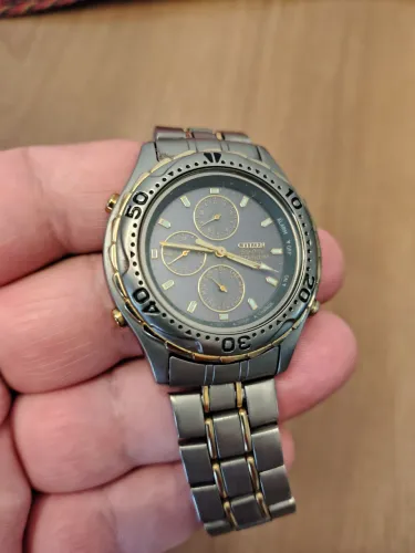 Relógio Citizen Ecodrive Titanium 
