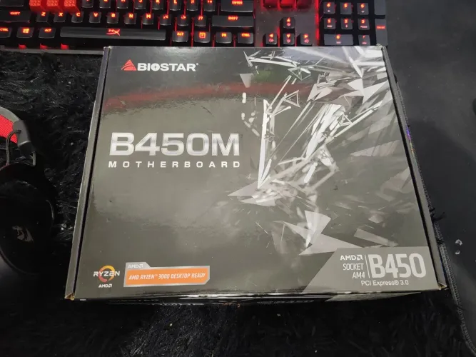 Placa-mãe Biostar B450M