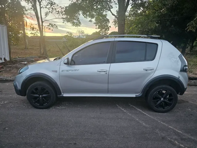 Renault Sandero Stepway Hi-power 1.6 8V 5P 2013