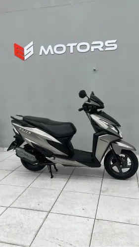 OPORTUNIDADE!! Elite 125CC 2025 4.836 KM ESMotors