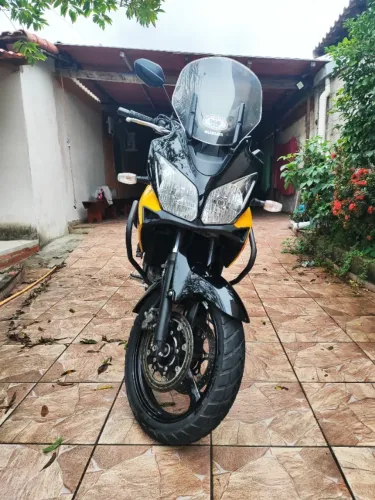 Vstrom 650 2009/2010 com 27200 quilômetros moto de viagem!!!