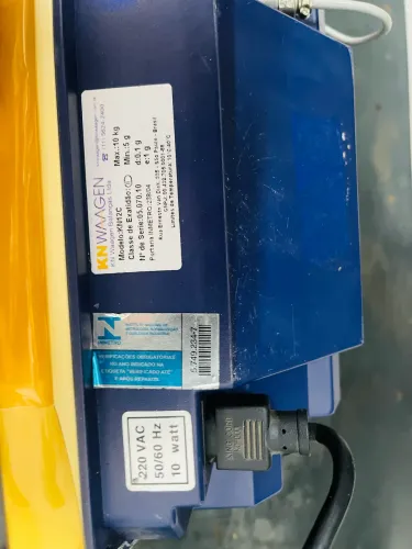 Balança de Precisão Waagen KN12C 10 kg - Divisão de 5 g - Funcionando