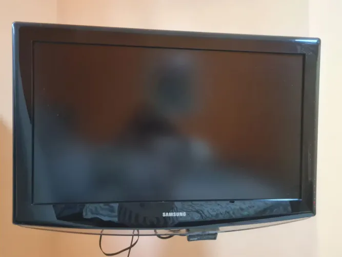 Kit Completo: TV Samsung 32" + Conversor e Antena Aquário!