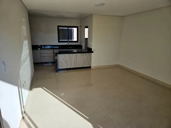 Apartamento de 100mts bairro Nhá Chica