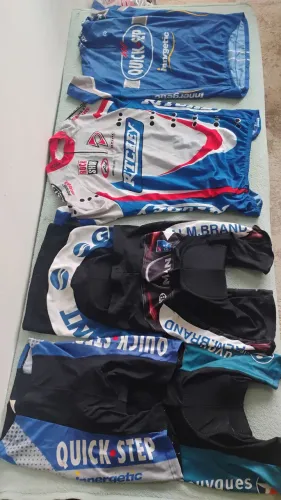 Camisetas e Bermudas de Ciclismo Barbedo tamanho M usados