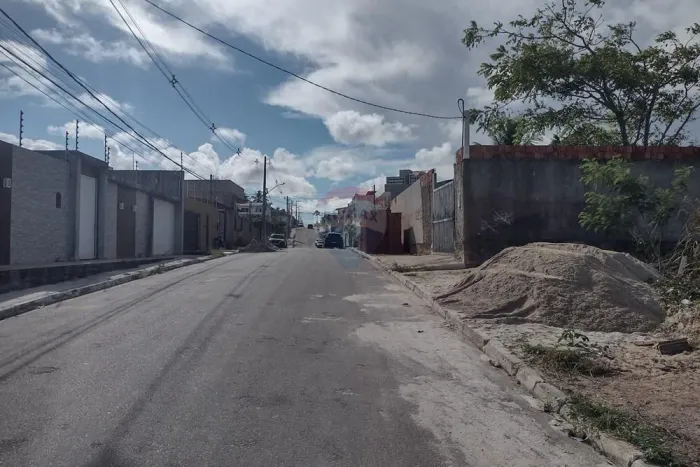 Terreno 250m² em São Jorge, Maceió - Oportunidade!
