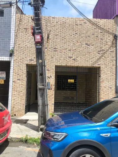 Casa plana com três suítes - Centro - 100m²