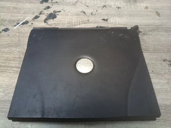 Computador antigo Dell Latitude ,sem a fonte não testei