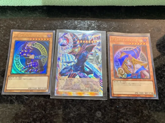 Conjunto cartas yu gi oh