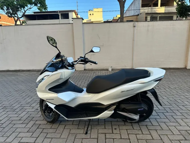 PCX SEMINOVA