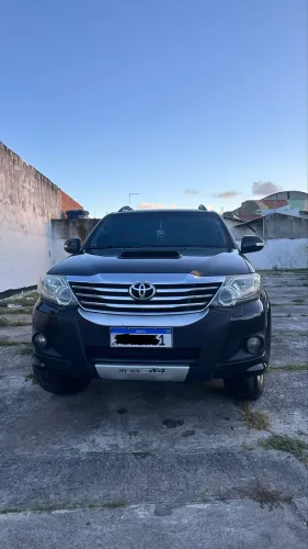 Toyota Hilux SW4 SRV D4-d 4X4 3.0 TDI Dies. AUT 2013