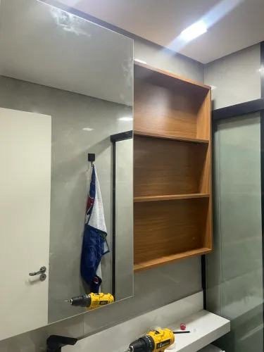 Espelhadeira para banheiro