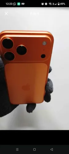 iPhone 14 pro Max na carcaça do 17 pro max