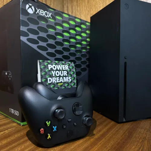 Xbox Series X 1TB C/ Leitor  - Estado de Novo