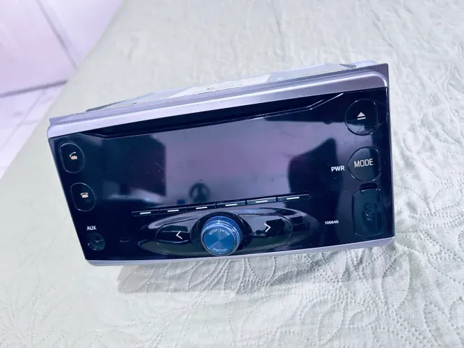 Rádio ORIGINAL Toyota
