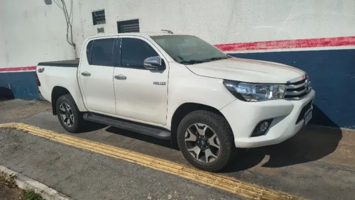 Toyota Hilux CD SRV 4X4 2.8 TDI Diesel Aut. 2017