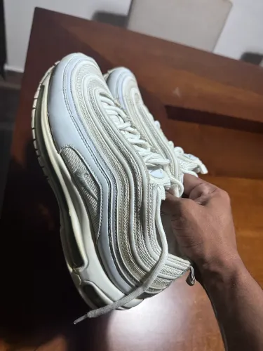 Airmax usado