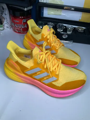 Adidas ultraboost 5 Original 39 - Estado de novo
