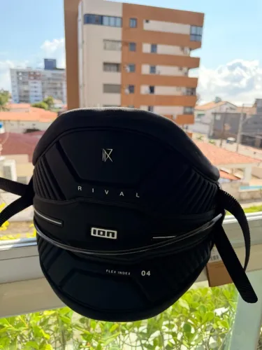 Trapézio ION KiteSurfing 1 Mês de uso tamanho L