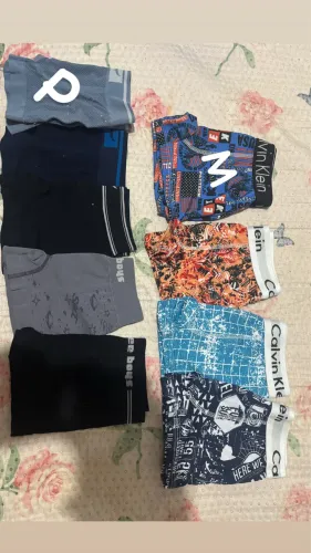 Vende-se cuecas de bebê