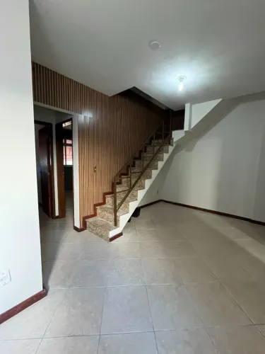 Apartamento cobertura para locação no bairro Aterrado
