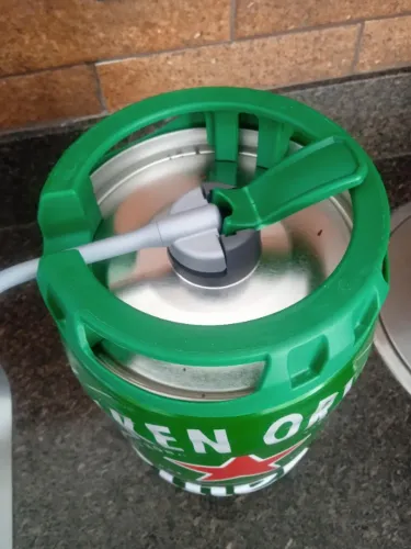 ** BARRIL DE HEINEKEN VAZIO À VENDA! ** 