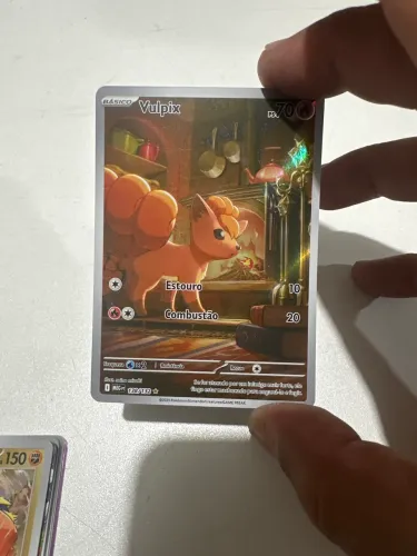 Carta Pokémon Vulpix 138/132, Illustration Rare Megaevolução