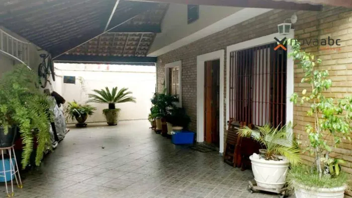 Casa com 3 dormitórios à venda, 160 m² por R$ 636.000,00 - Vila Clarice - Santo André/SP