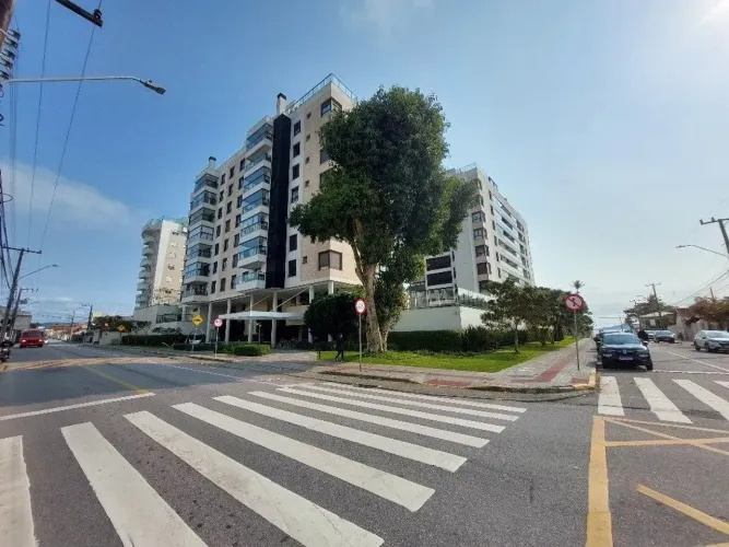 Apartamento com 110m, 3 quartos com uma suíte e infra de lazer completa no Estreito em Flo