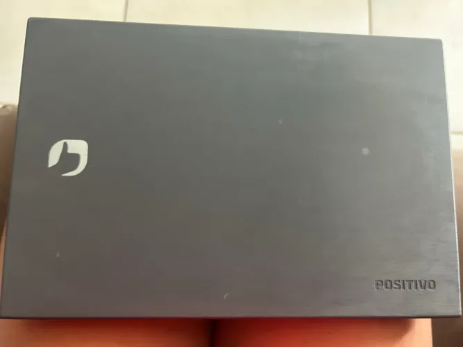 ? Notebook Positivo Vision C14 - 4GB RAM / 128GB