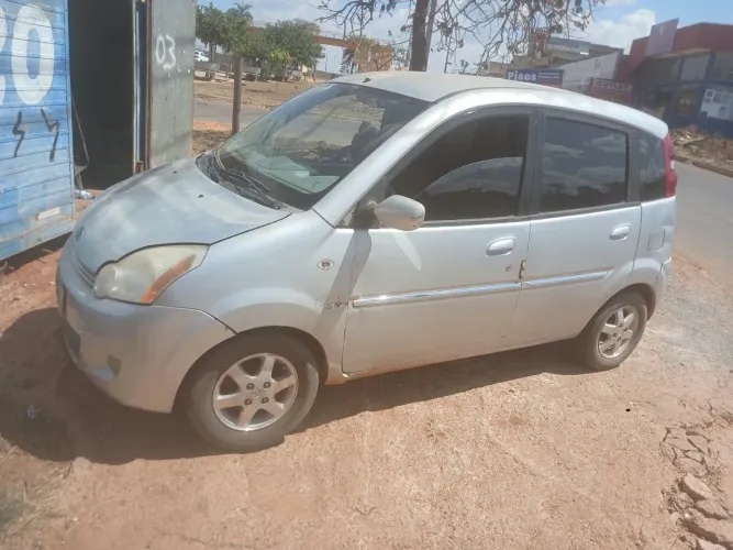 Effa M-100 1.0 8V 5P 2010